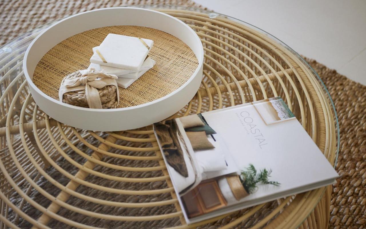 Apartment Main Beach Coastal *